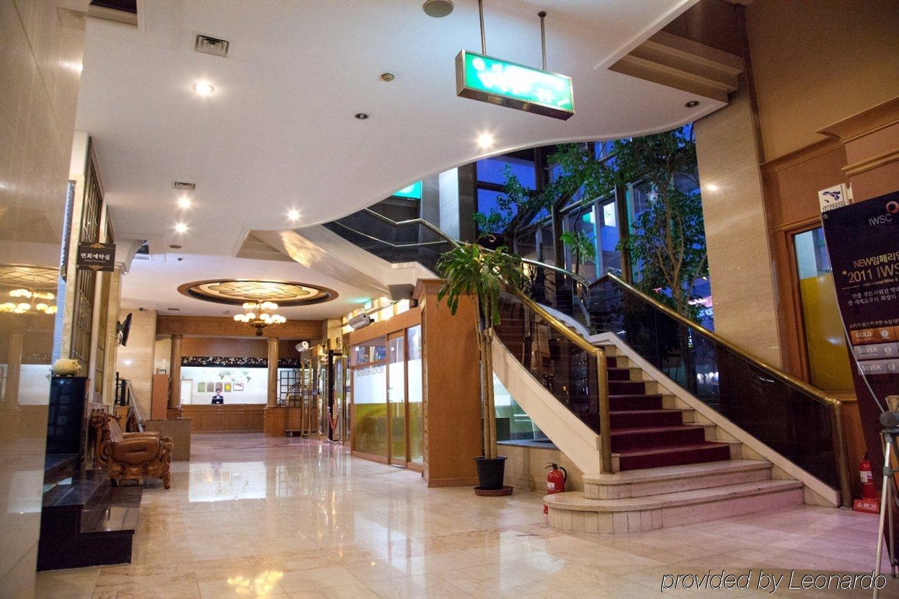 Victoria Hotel Сеул Екстериор снимка