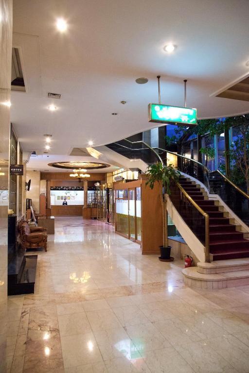 Victoria Hotel Сеул Екстериор снимка