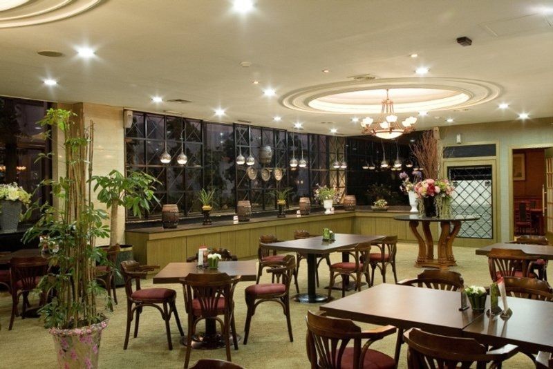 Victoria Hotel Сеул Екстериор снимка