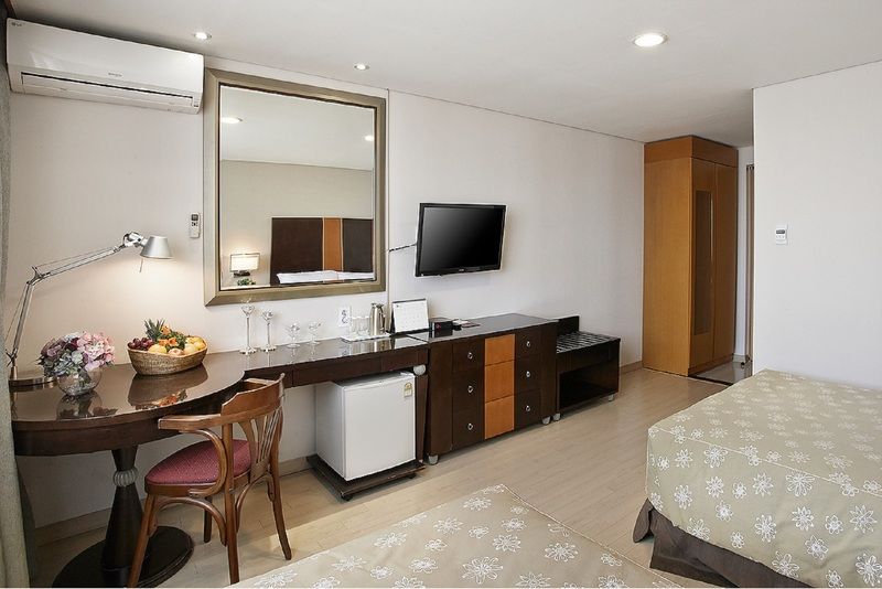 Victoria Hotel Сеул Екстериор снимка