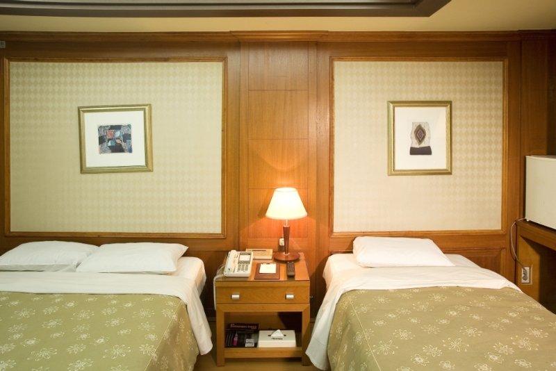 Victoria Hotel Сеул Екстериор снимка