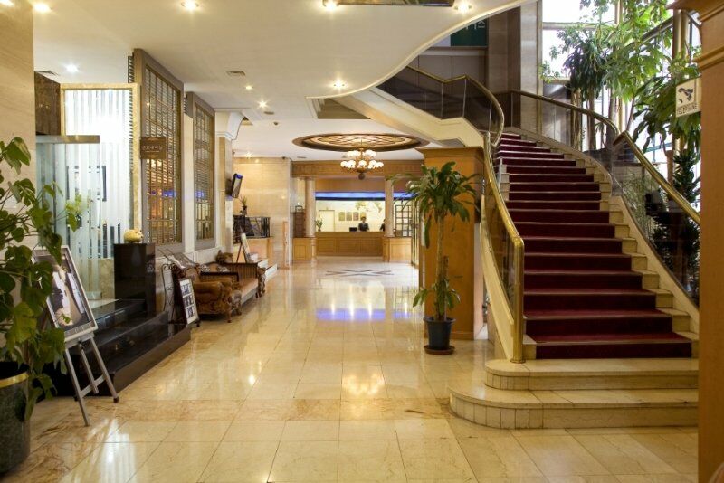 Victoria Hotel Сеул Екстериор снимка