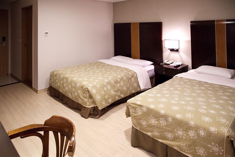 Victoria Hotel Сеул Екстериор снимка