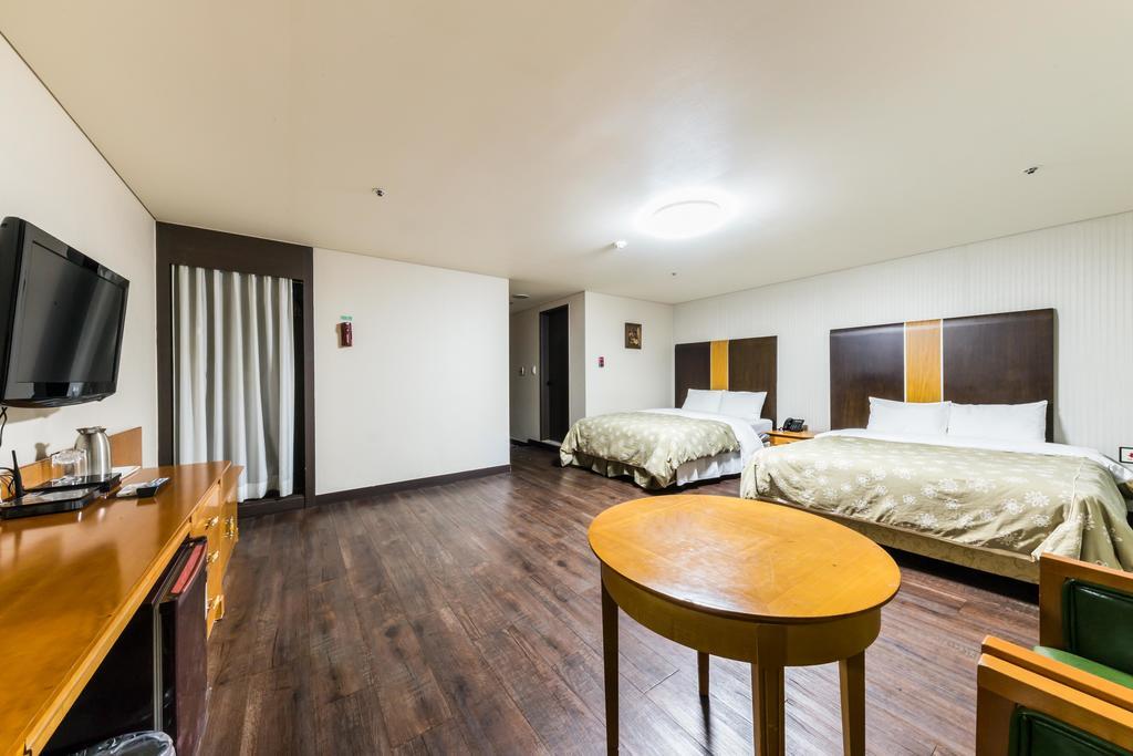 Victoria Hotel Сеул Екстериор снимка