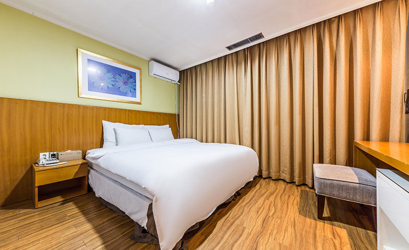 Victoria Hotel Сеул Екстериор снимка
