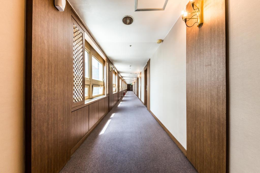 Victoria Hotel Сеул Екстериор снимка